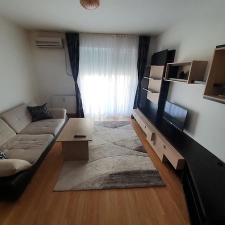 Urban Retreat Luxury Hideaway Daire Oradea Dış mekan fotoğraf